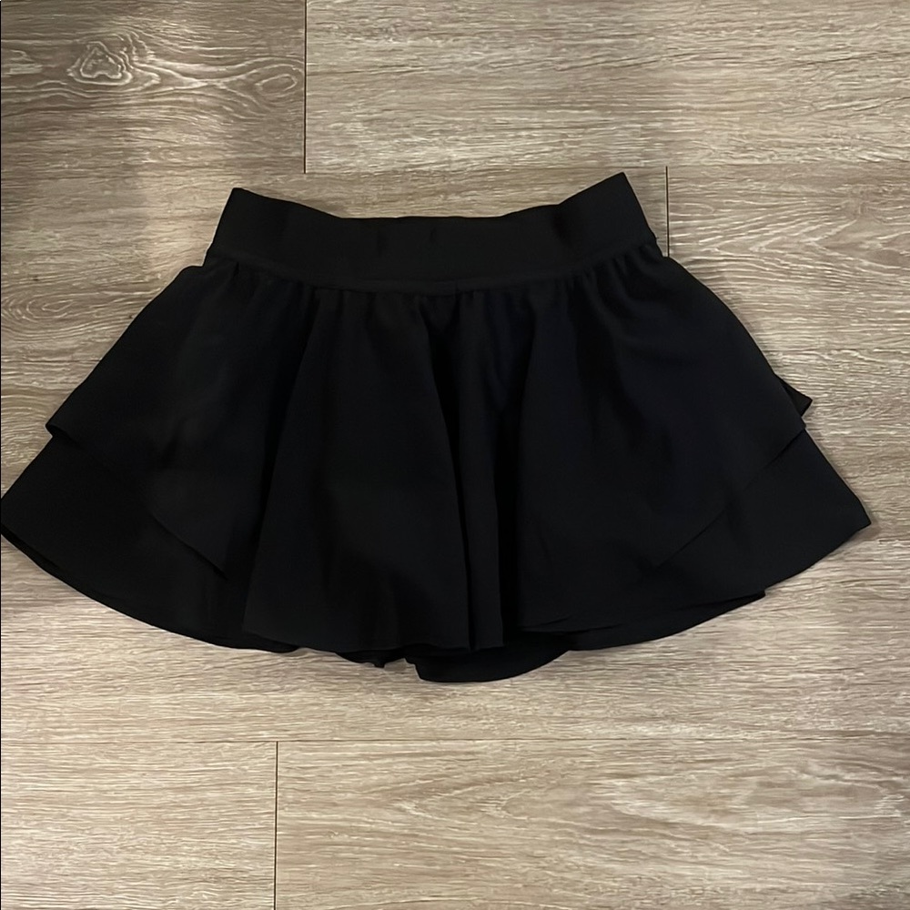 Black LULULEMON SKIRT🖤